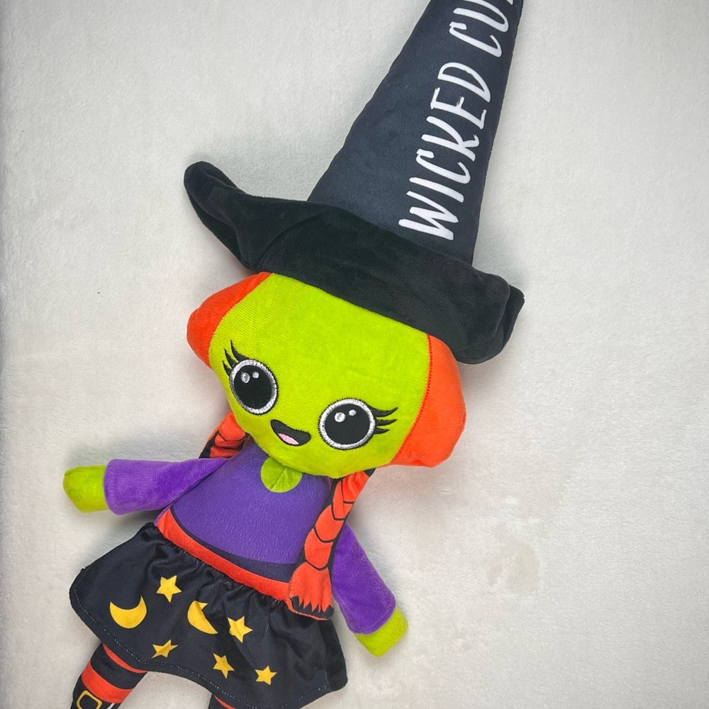 New Chills and Thrills Squeak and Crinkle Dog Toy Witch Halloween Dog Toy